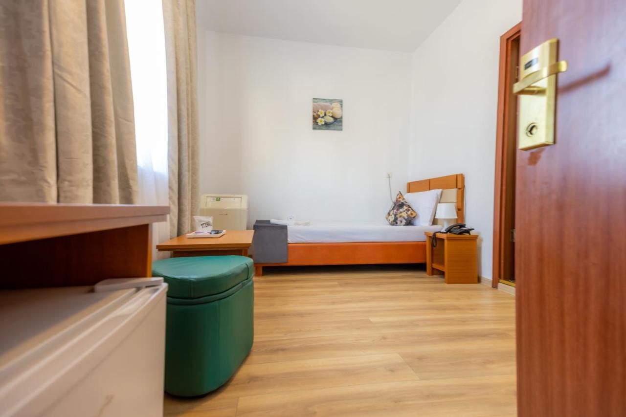 Hotel Sir Lujerului Bukareszt Zewnętrze zdjęcie