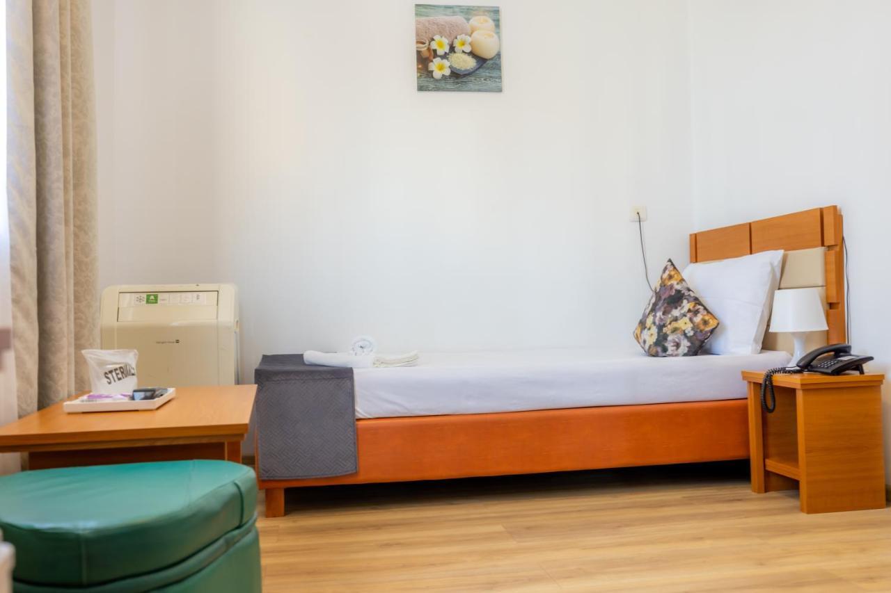 Hotel Sir Lujerului Bukareszt Zewnętrze zdjęcie