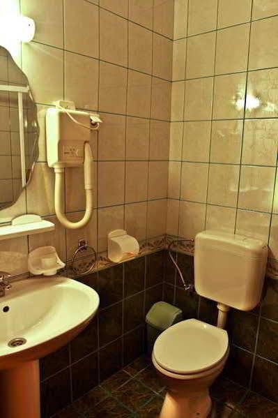 Hotel Sir Lujerului Bukareszt Zewnętrze zdjęcie